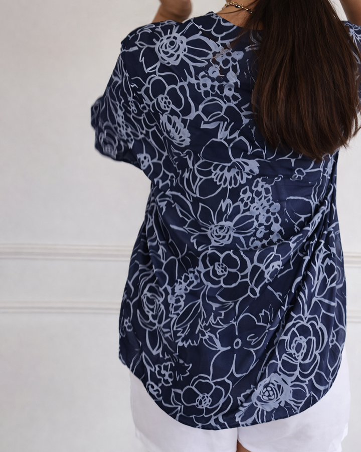 Avery | Elegant Blouse with Pocket