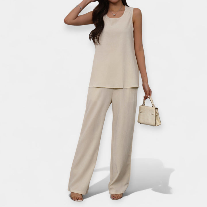 Sahasra | Relaxed Ensemble with Sleeveless Blouse and Flowing Pants