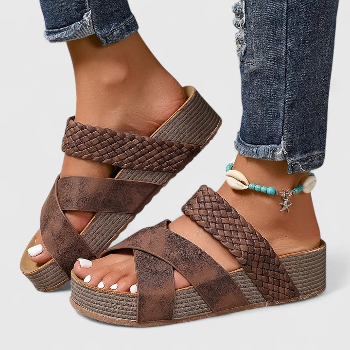 Pilar | Orthopedic Sandals