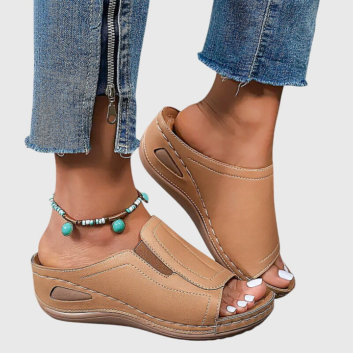 Naya | Orthopedic Sandals