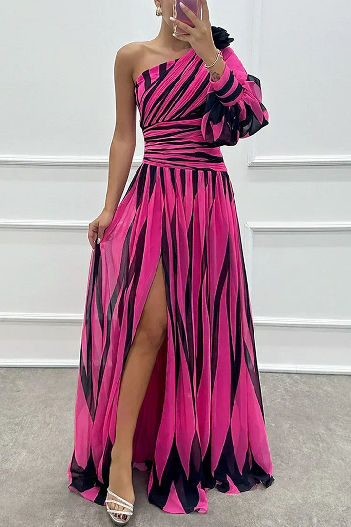 Leslie | Elegant Striped Maxi Dress with One Shoulder