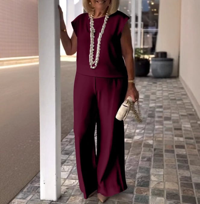Ivana | Elegant and Comfortable Set