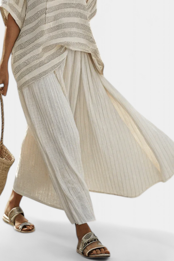 Elinor | Comfortable Striped Bamboo Top & Flowing Linen Pants