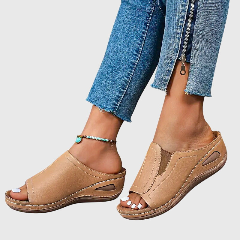 Naya | Orthopedic Sandals