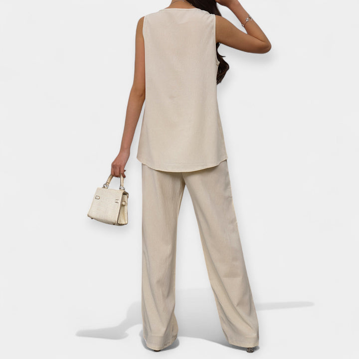 Sahasra | Relaxed Ensemble with Sleeveless Blouse and Flowing Pants