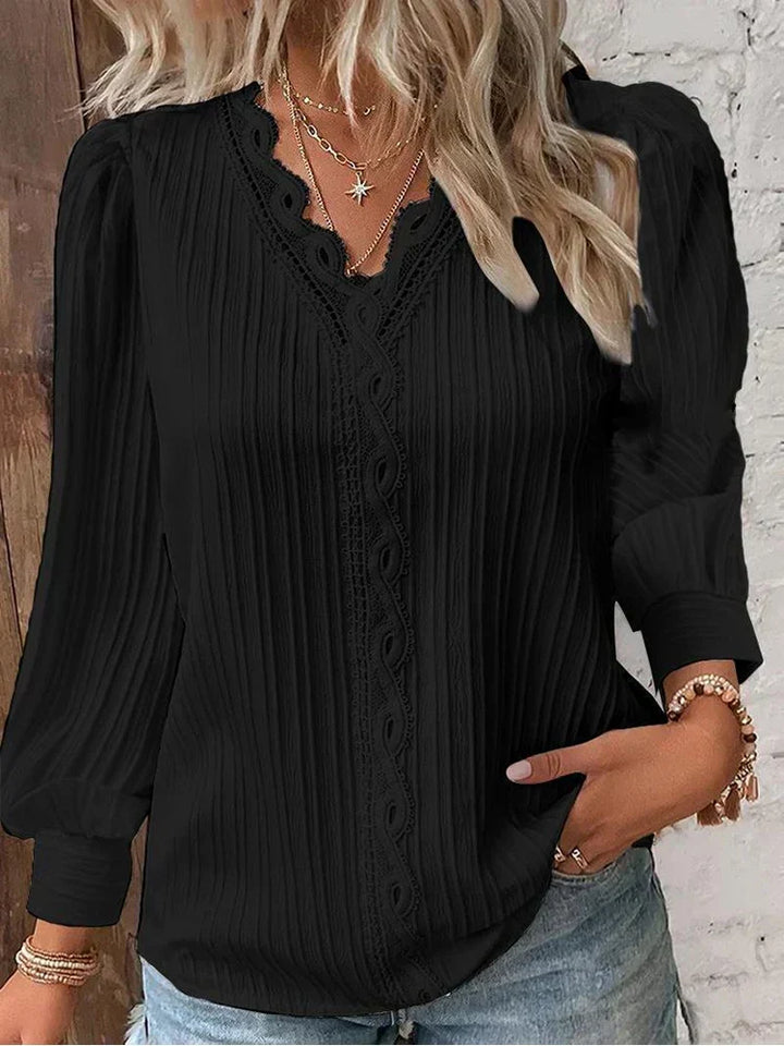 Lylah | Blouse with Chiffon and Lace Details