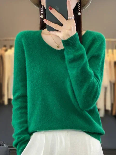 Erica – Loose Knit V-Neck Sweater