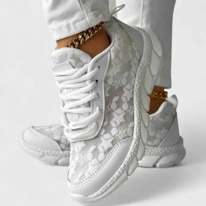Elizabeth | Comfortable Sneakers