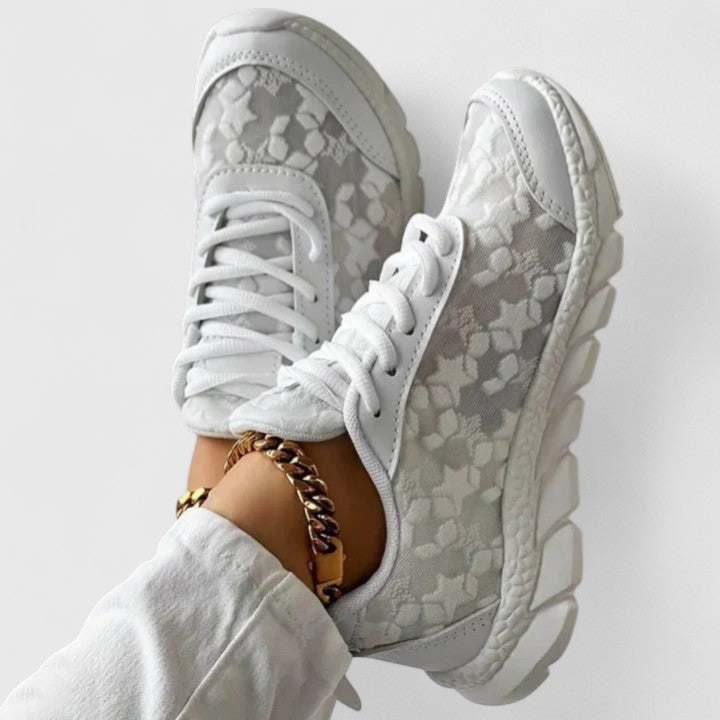 Elizabeth | Comfortable Sneakers