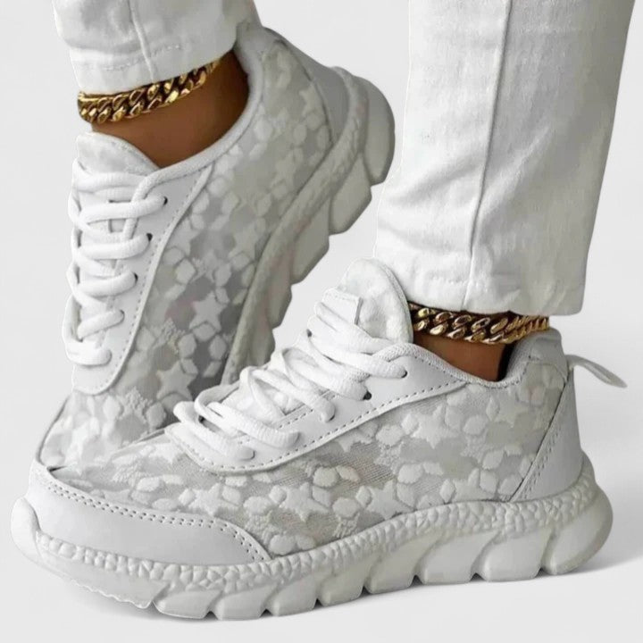 Elizabeth | Comfortable Sneakers