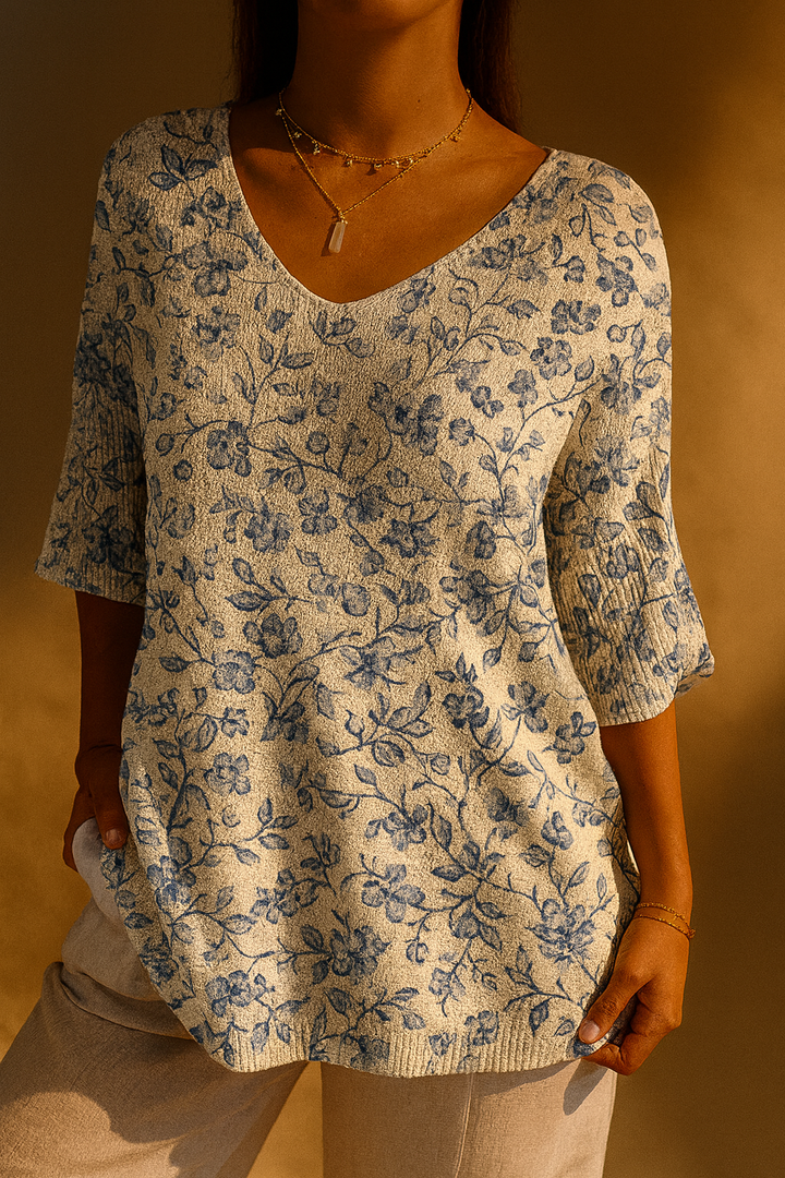 Lauren | Small Blue Flowers Print Casual Pullover Knit