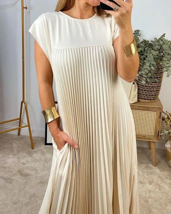 Samiya | Sleeveless Pleated Dress