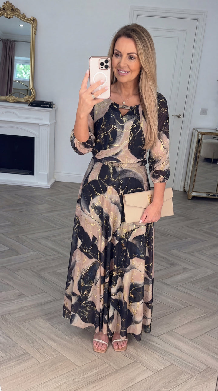 Cerelia | Line Maxi Dress
