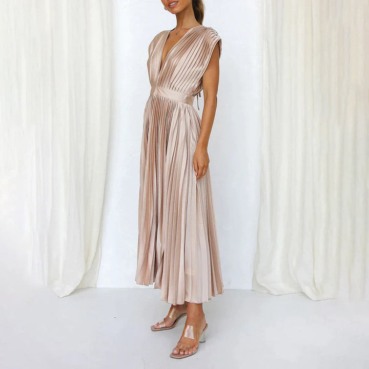 Bristol | Timeless Pleated Midi Dress