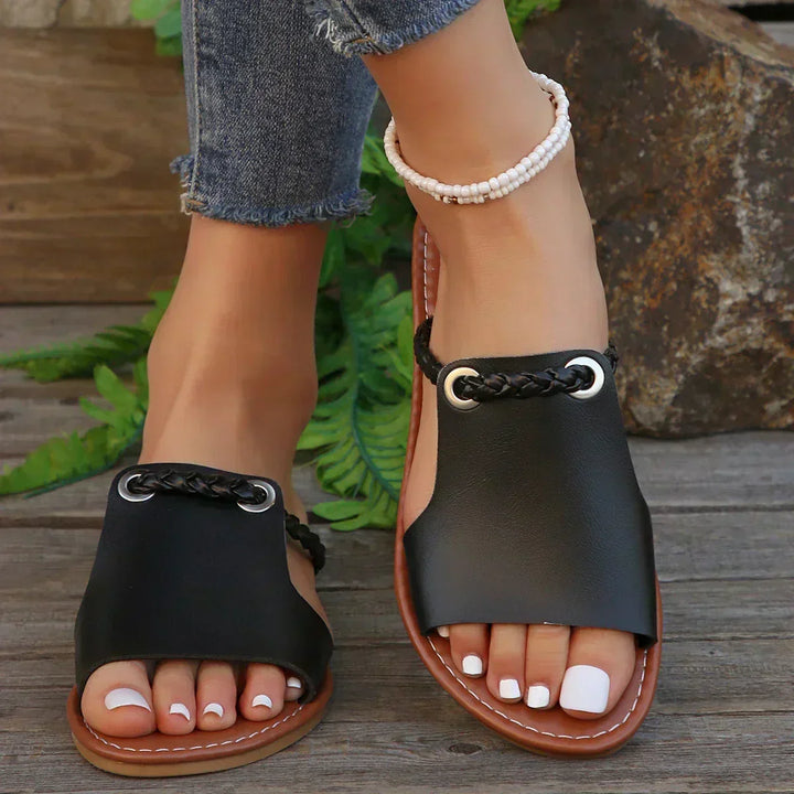 Zula | Loop Sandals