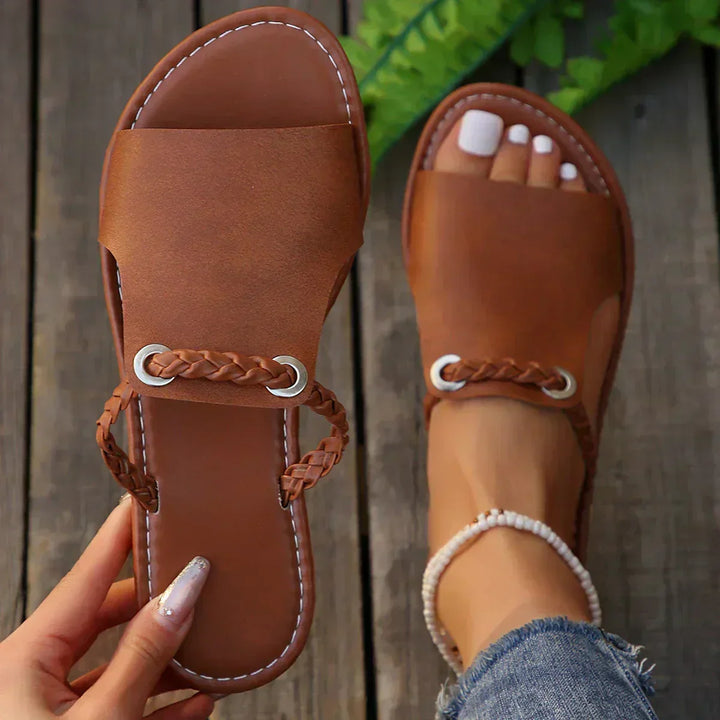Zula | Loop Sandals