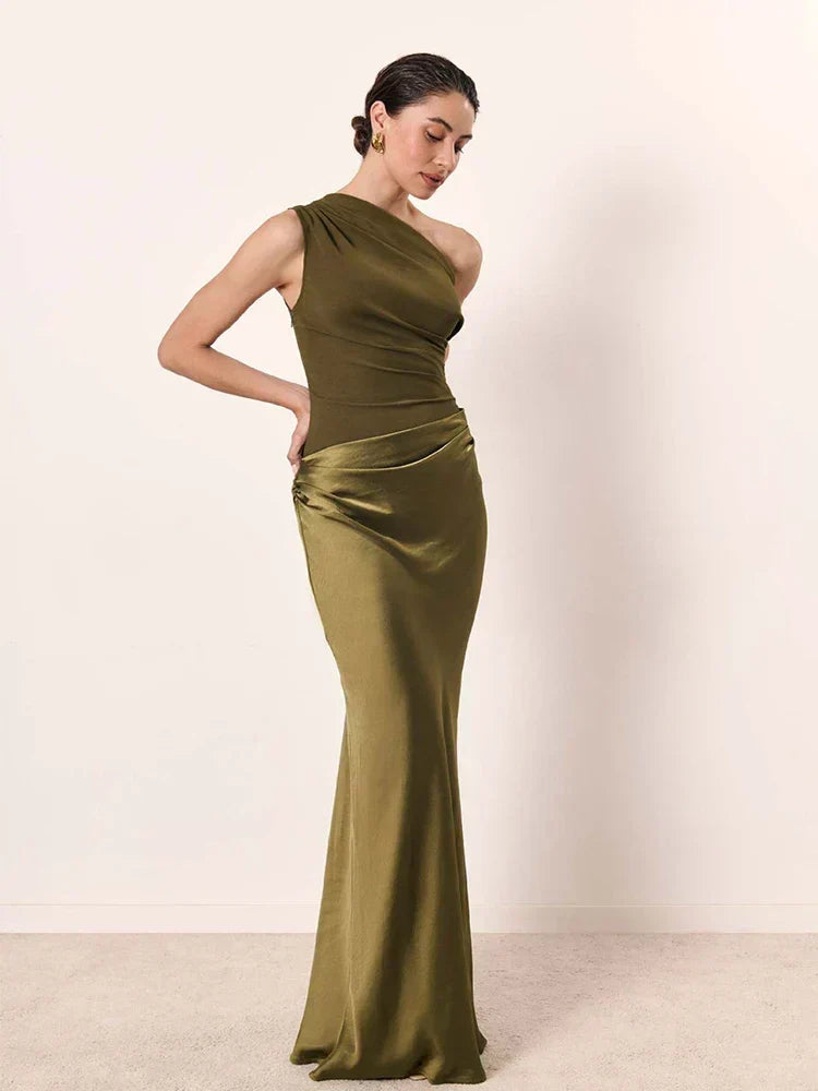 Alma | Maxi Dress with a Gilt in Satin