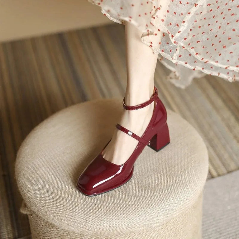 Lia | Elegant Ankle-Strap Pumps