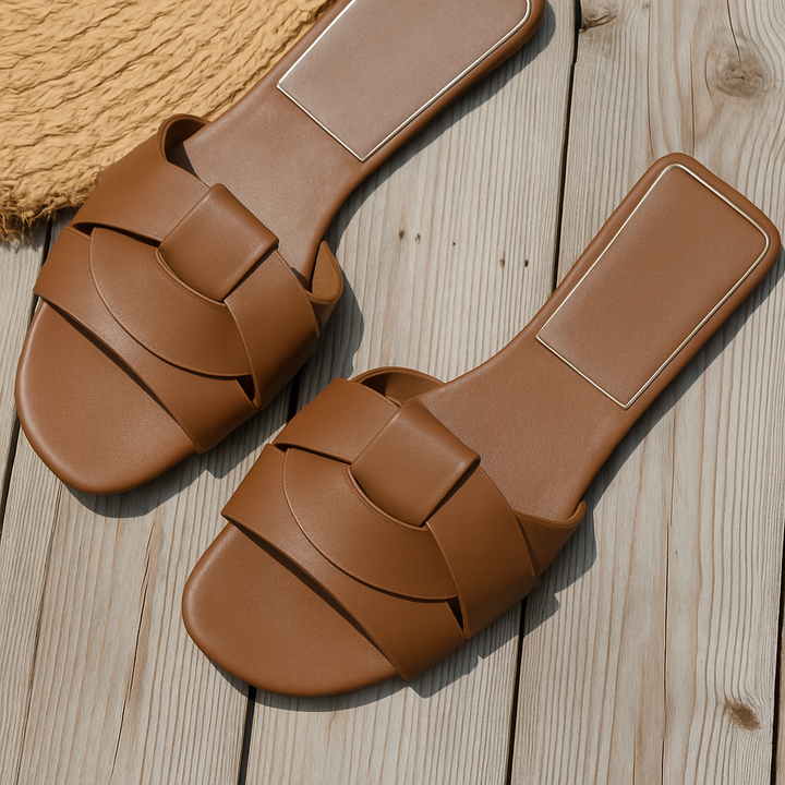 Niobe | Luxe Slides
