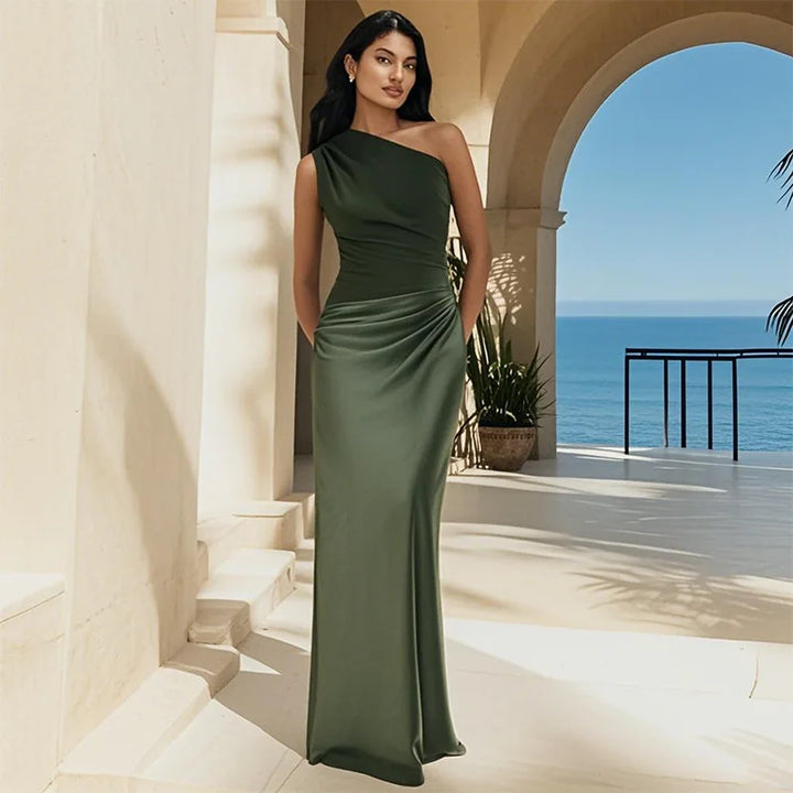 Alma | Maxi Dress with a Gilt in Satin