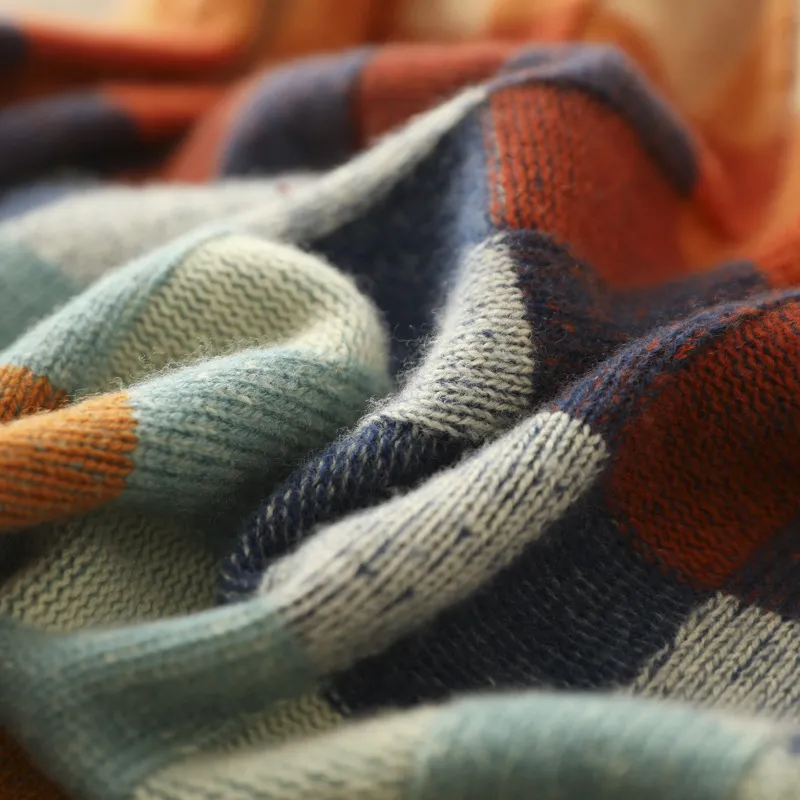 Faye – Retro Check Turtleneck Sweater