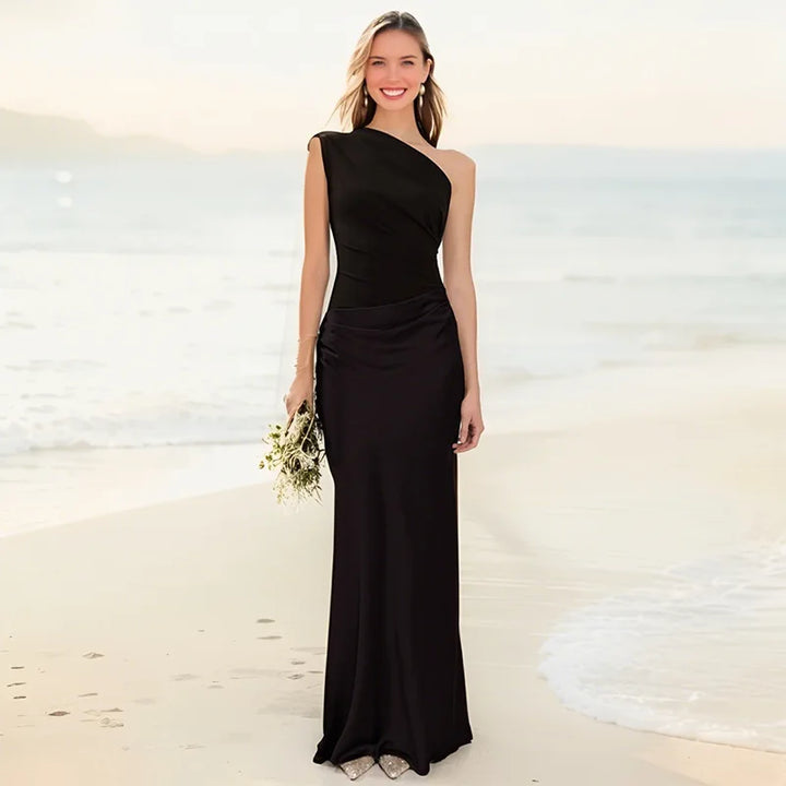 Alma | Maxi Dress with a Gilt in Satin