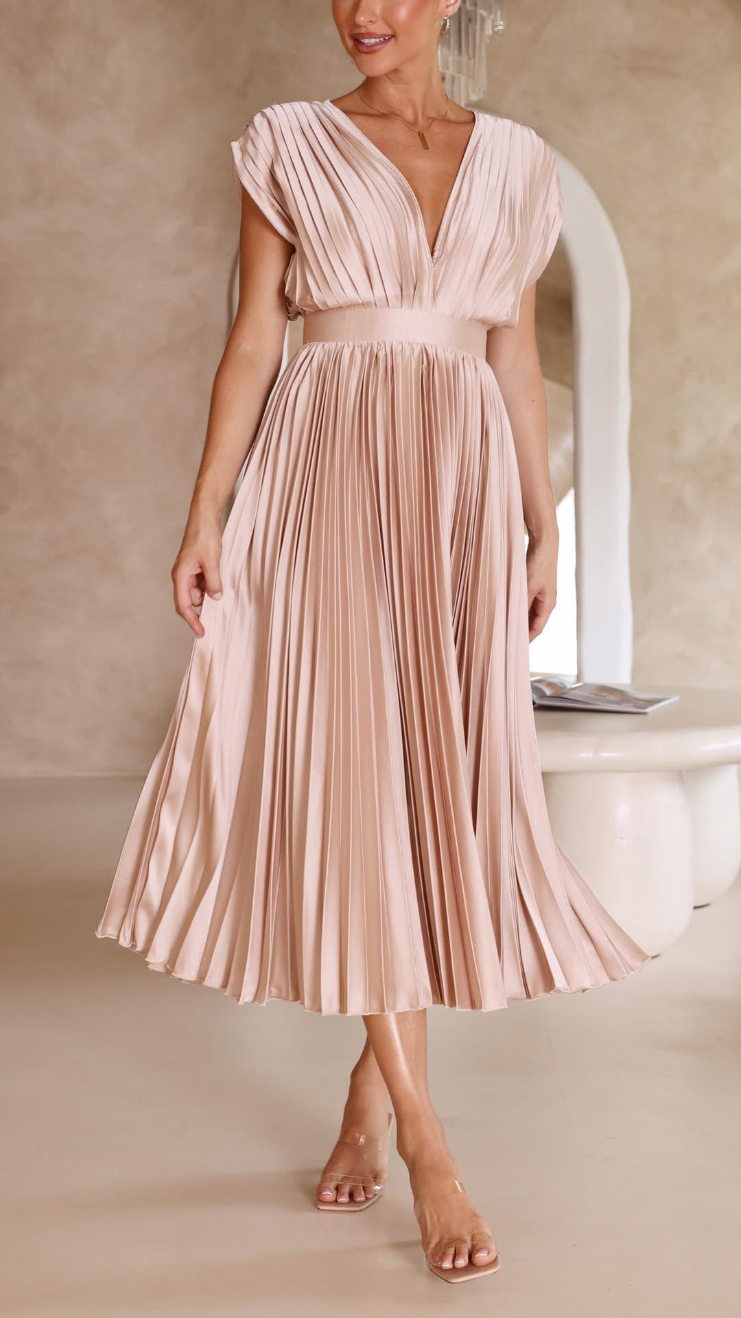 Suki | Elegant Pleated Maxi Dress