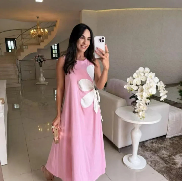 Henrietta – Floral Appliqué Sleeveless Maxi Dress