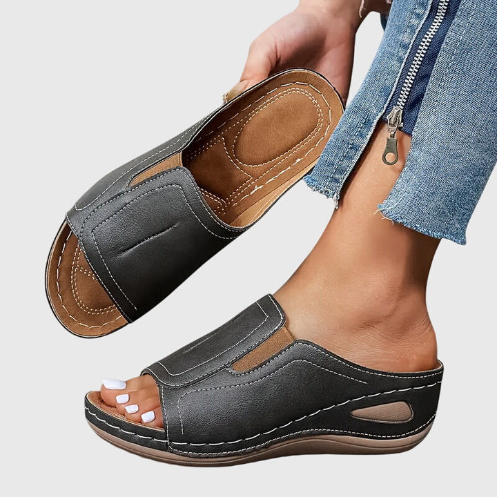Naya | Orthopedic Sandals