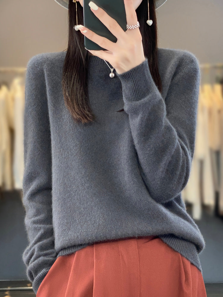 Leanne – Soft Knit Relaxed Crew Neck Sweater