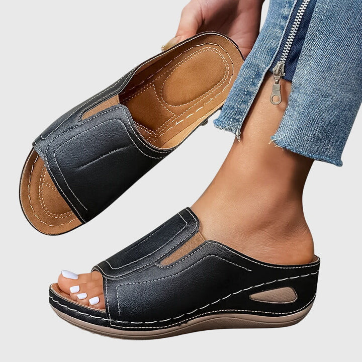 Naya | Orthopedic Sandals