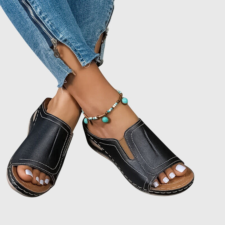 Naya | Orthopedic Sandals