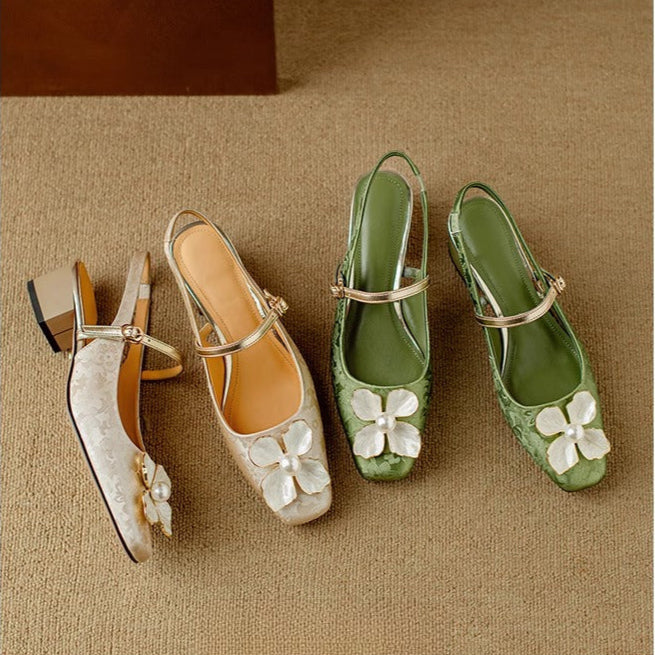 Brooks | Elegant Pumps