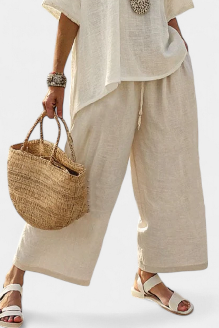 Ryleigh | Comfortable Minimalist Raw Blouse & Wide-Leg Pants