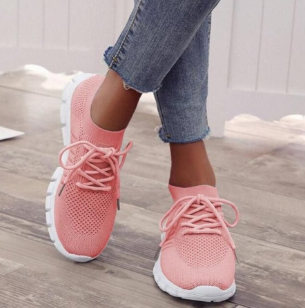 Yolanda – Lightweight Lace-Up Orthopedic Sneakers