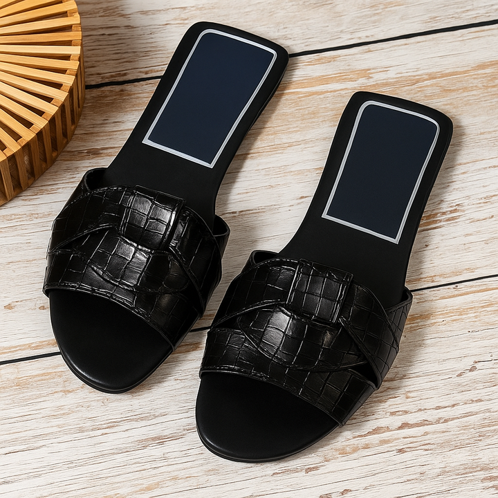 Niobe | Luxe Slides
