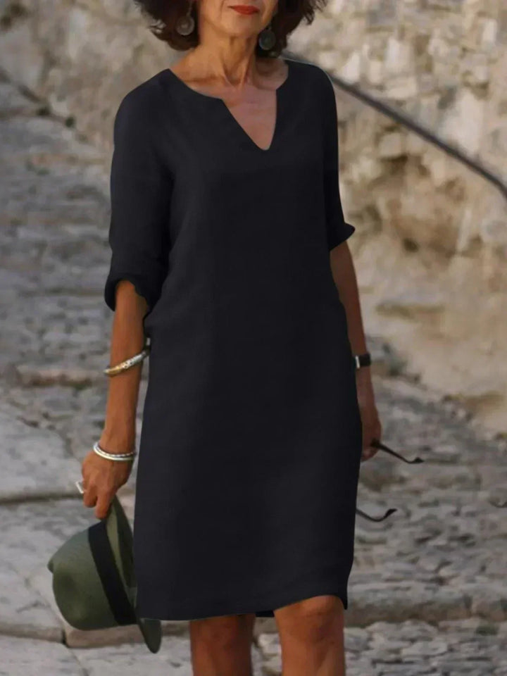 Jakayla | Elegant Dress with V-Neck