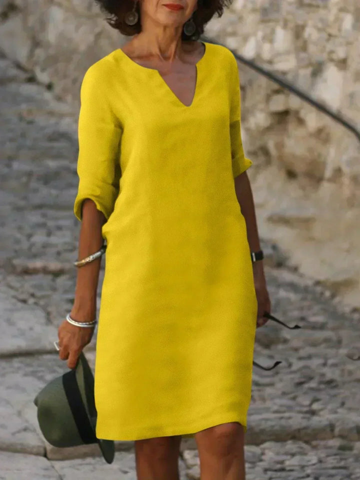Jakayla | Elegant Dress with V-Neck